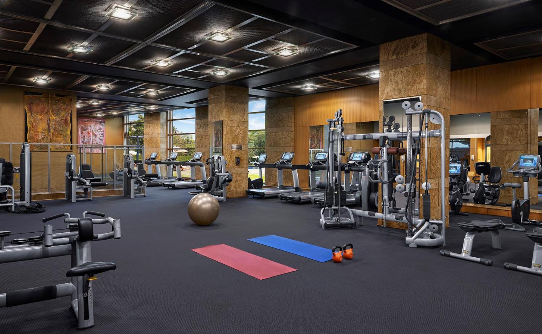 그랜드 하얏트 뭄바이 호텔 외부 사진 The gym at The Westin